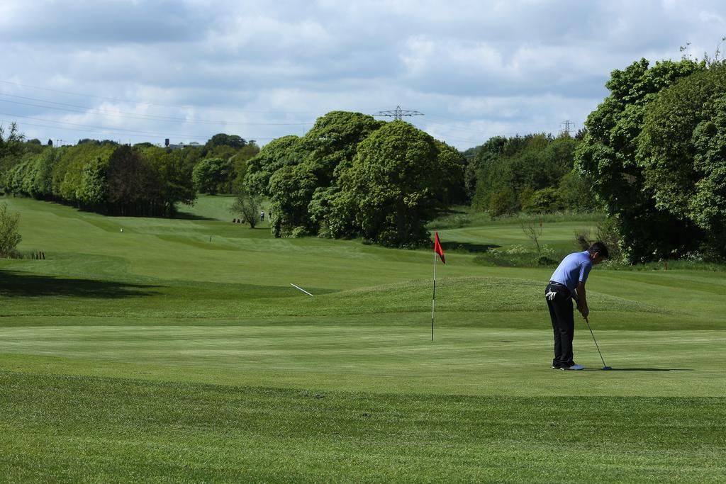 Mercure Newcastle George Golf & 4*