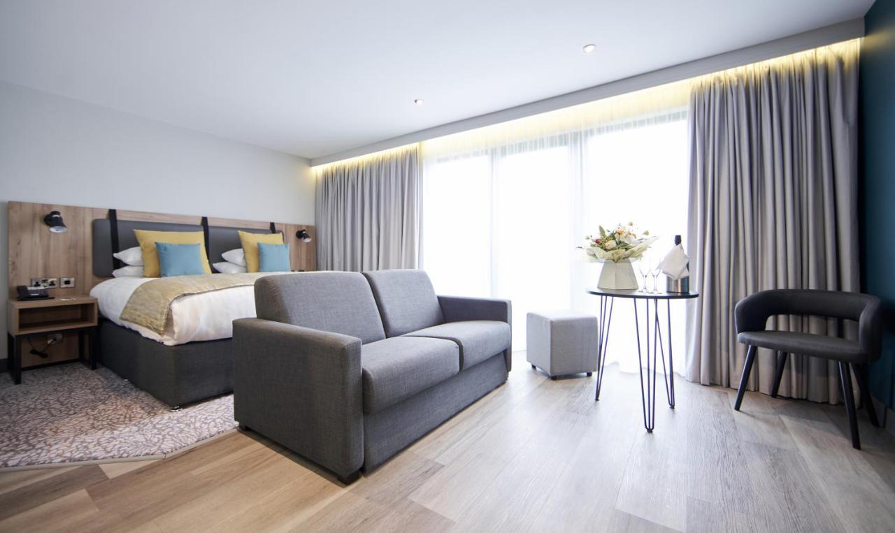 Mercure Newcastle George Golf & Hotel 4*